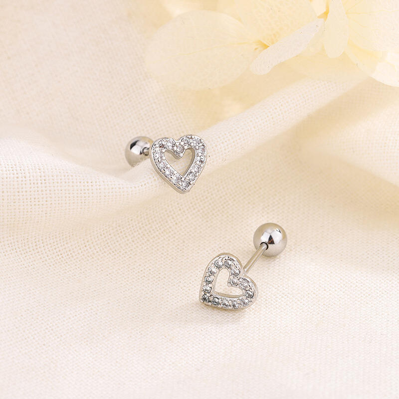 Exquisite Zircon Mini Heart Stud Earrings for Women Men Small Versatile Daily Hollowed Out Couple Earrings Jewelry Accessories