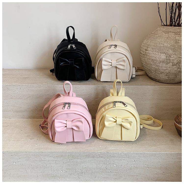 Niche design bag women's summer 2025 new fashion Korean version backpack casual and light travel backpack