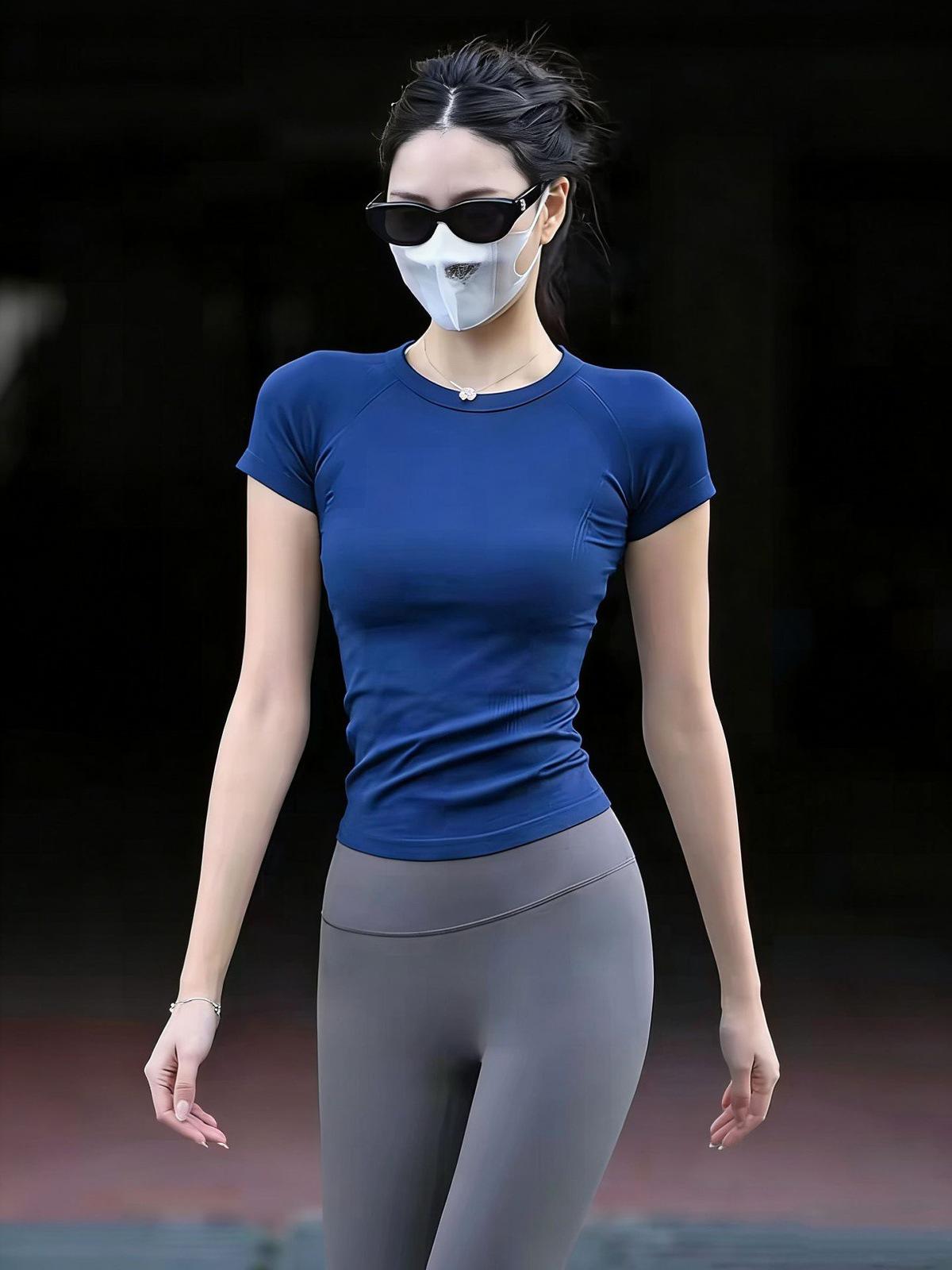 Lulu Seamless Women s Knit Yoga Top - Round Neck, Short Sleeve Pilates Tee Small