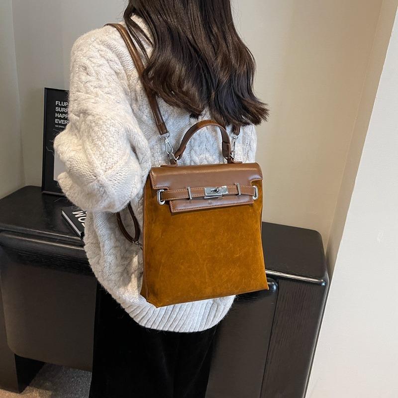 

Retro portable commuter bag women s new trendy backpack niche large-capacity matte leather bag