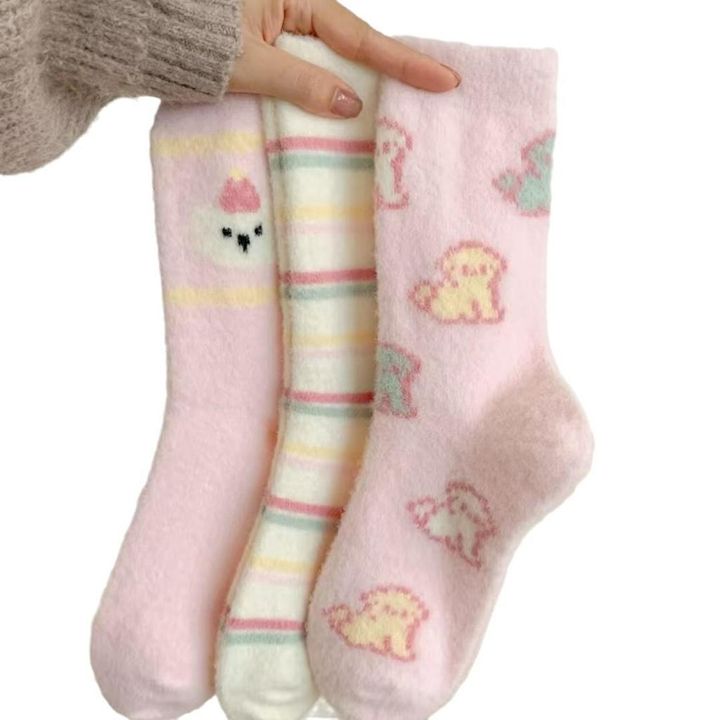 Pink Puppy Women's Wool Mid-Calf Socks - Thick Warm Cartoon Plush for Autumn/Winter.