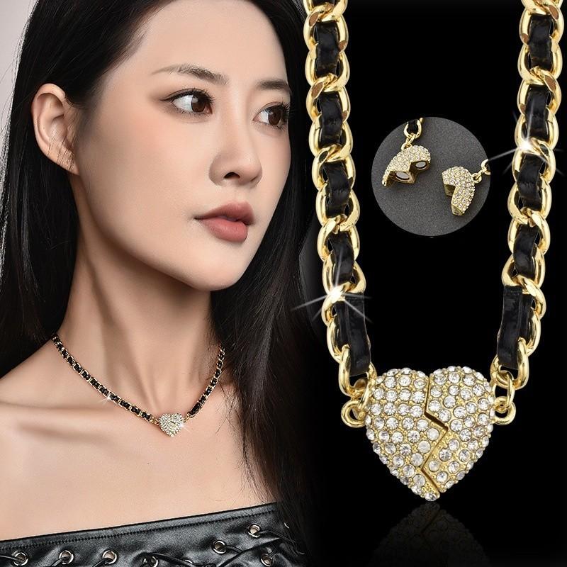 Elegant Heart Shaped Magnetic Necklace For Women With Sparkling Rhinestone Detail