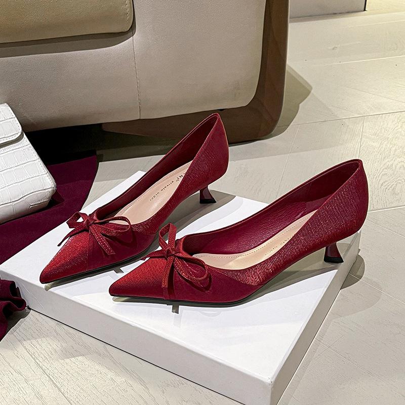 Silk Xiuhe Bow Wedding Shoes Women's Middle Heel Pointed Bridesmaid Single Shoes High-end Bridal Shoes Red
