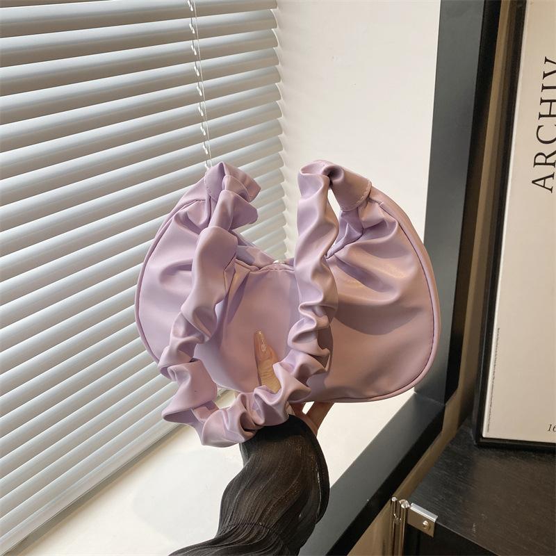 

Spring and summer new bag women s shoulder dumpling bag bag fashion cloud bag pleated portable