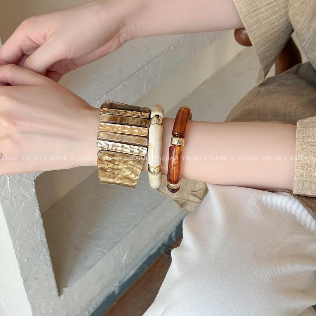 Gradient Acrylic Round Vintage Bracelet - Versatile High-End Fashion Jewelry