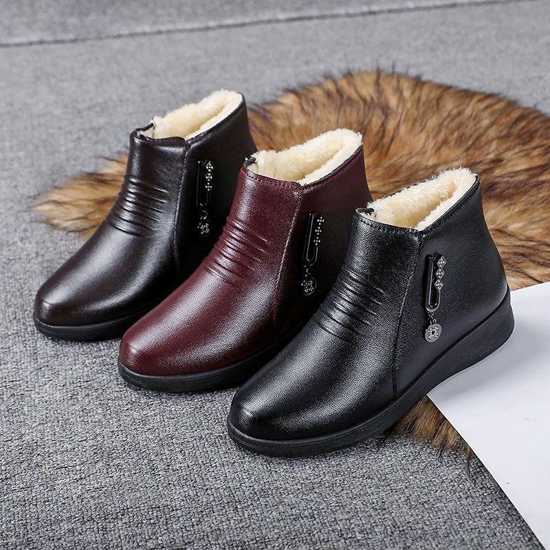 Casual Shoes Cotton Shoes Women's Autumn and Winter Middle-aged Soft-soled Short Boots Medium Women's Shoes Velvet Warm Flat Leather Shoes