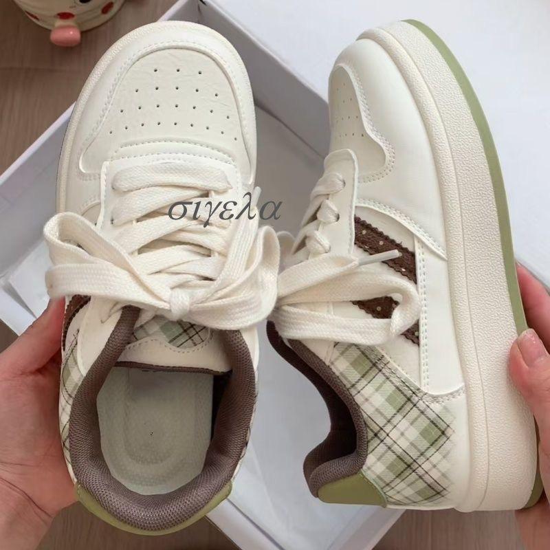 Soft-soled Lightweight Little White Shoes for Women's Autumn Models, Popular Versatile Casual Board Shoes for Students, Korean Version
