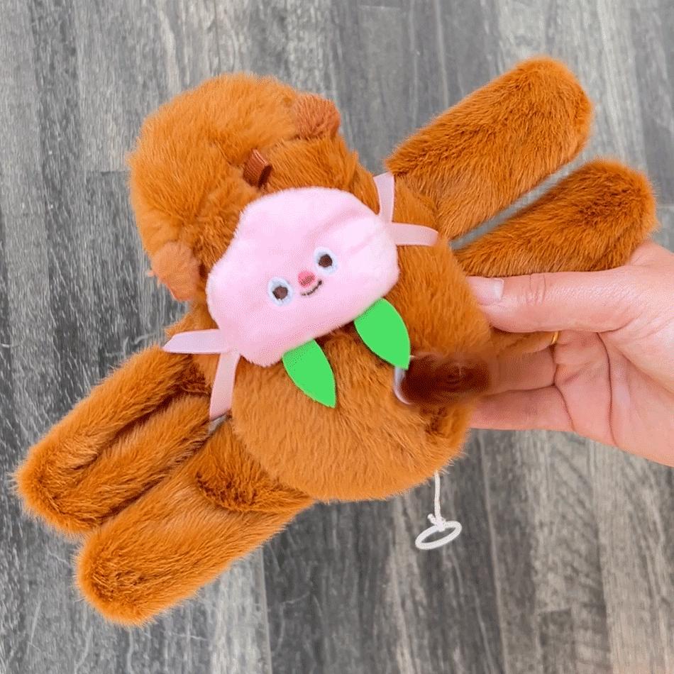 Kapibara doll snapping ring bracelet plush toy wagging tail capybara doll gift girl doll wholesale
