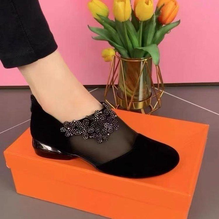 Sapatos de verão de malha respirável com strass, sapatos de camurça vazados, novos sapatos de couro com sola macia, sandálias