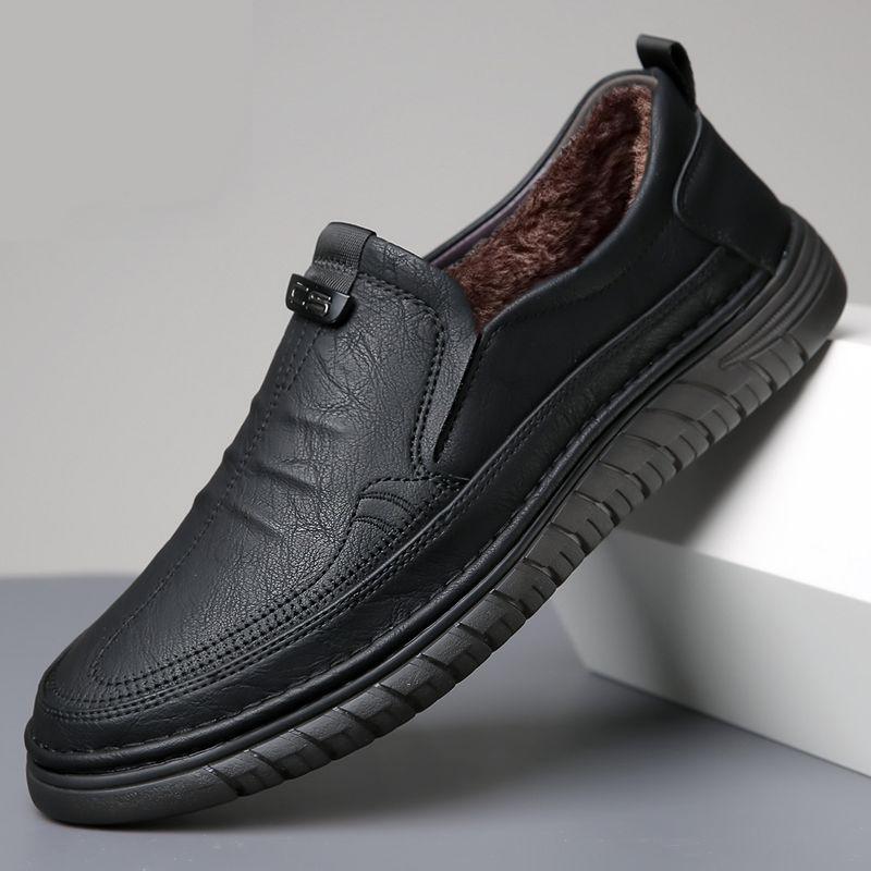 Extra large size 48 leather shoes, autumn and winter velvet to keep warm, one pedal, lazy non-slip men's driving shoes