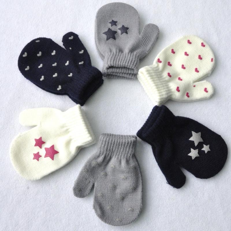 Cute Star Baby Gloves Winter Warm Kids Anti-grasping Glove Bag Cover Cartoon Love Toddler Girl Boy Full Finger Mittens