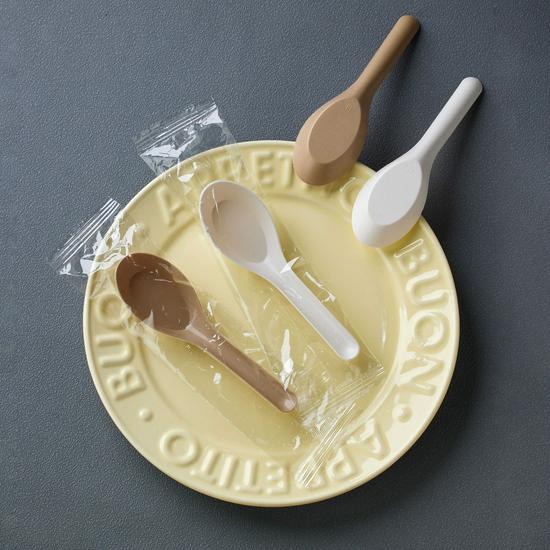 Biodegradable Rice Husk Chinese-Style Spoon: Disposable, Food-Grade for Porridge, Soup, Condiments, Dessert, and Takeout.
