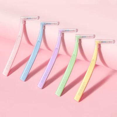 L-förmige Interdentalbürsten