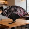 Retro-Tanzfächer im japanischen Stil für den Sommer - Klassischer antiker Stil