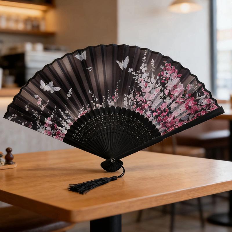 Retro-Tanzfächer im japanischen Stil für den Sommer - Klassischer antiker Stil