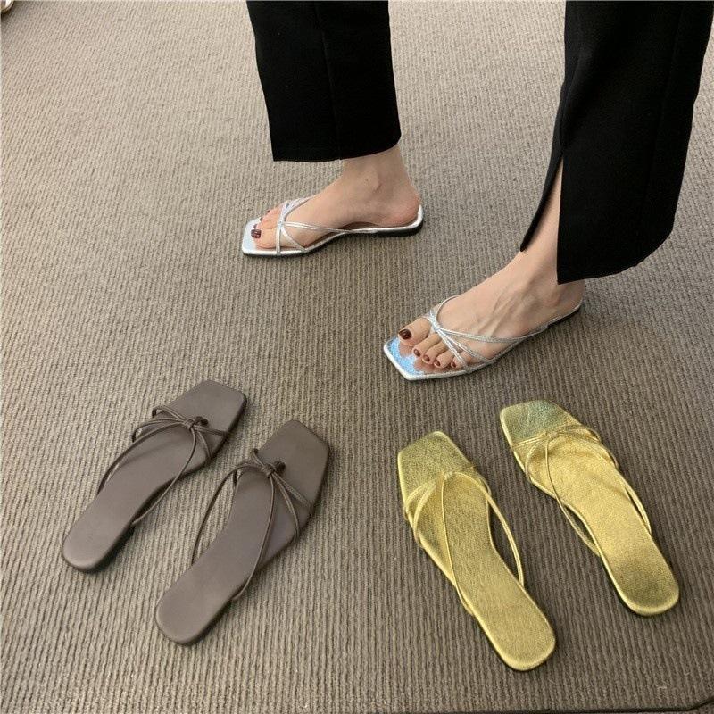 French flat-bottomed flip-flops fairy shoes wear 2025 new summer beach sandals silver sandals