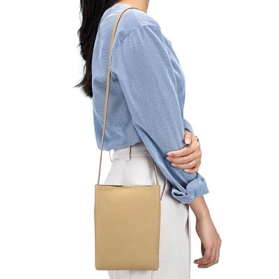 The First Layer of Cowhide Mobile Phone Bag Is Light and Female, Simple Commuter Messenger Bag, Fashionable Mini Small Bag, Soft Leather Niche