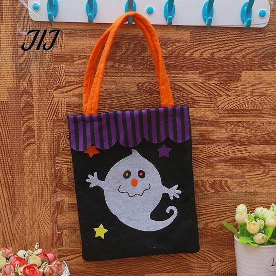 Lightweight Portable Gift Pouches Halloween Candy Bags, Non-Woven Trick or Treat Tote Bags with Handles, Festive Snack Storage Cute Black Cat Pumpkin