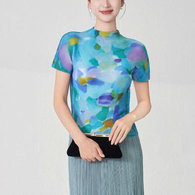 T-shirt Estiva da Donna a Maniche Corte Slim Fit con Stampa Pieghettata Stile Miyake