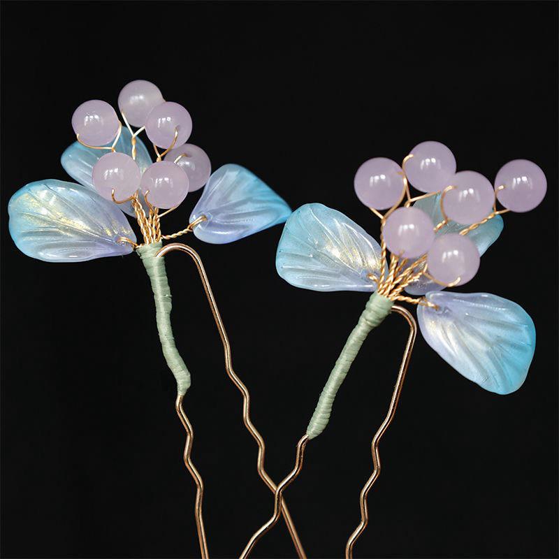 Ancient Hairpin with Red Wild Berries Glass Embellishment - Versatile U-Shaped Hanfu Headwear