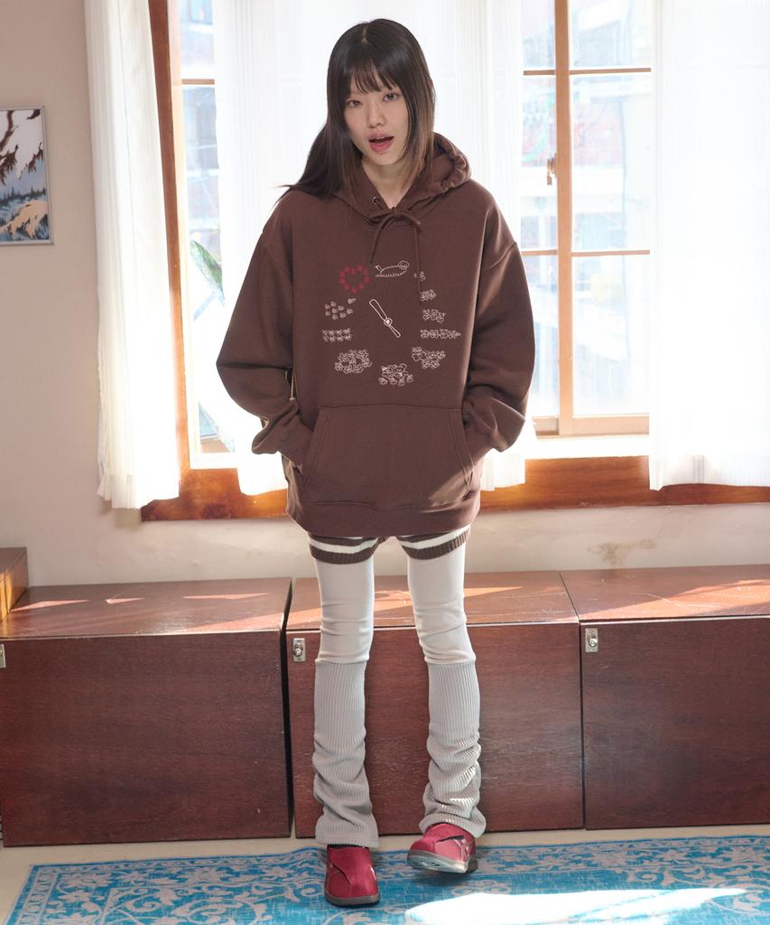 Bear O Clock Embroidered Hoodie Ahp1217 (Brown)