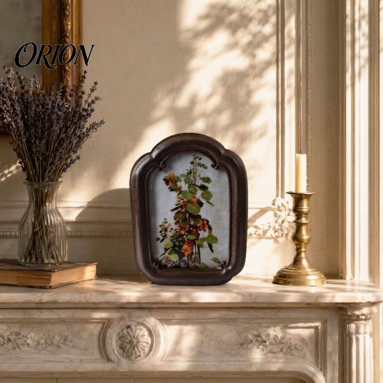 European Carved Frame Retro Photo Frame, Vintage Rustic Picture Resin Arched for Wall Mounting or Tabletop Display Style