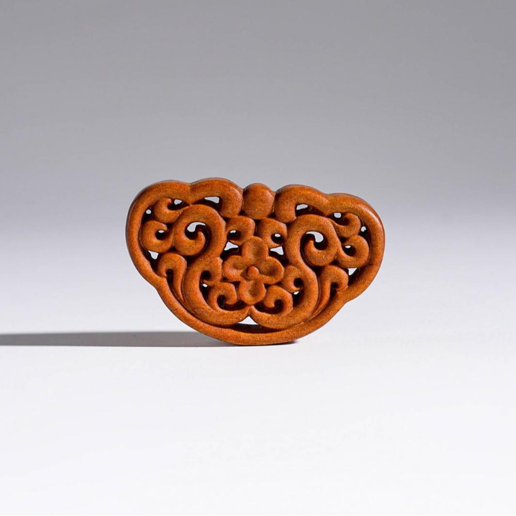 Sandalwood Carved Ruyi Lock Pendant Necklace Ornament