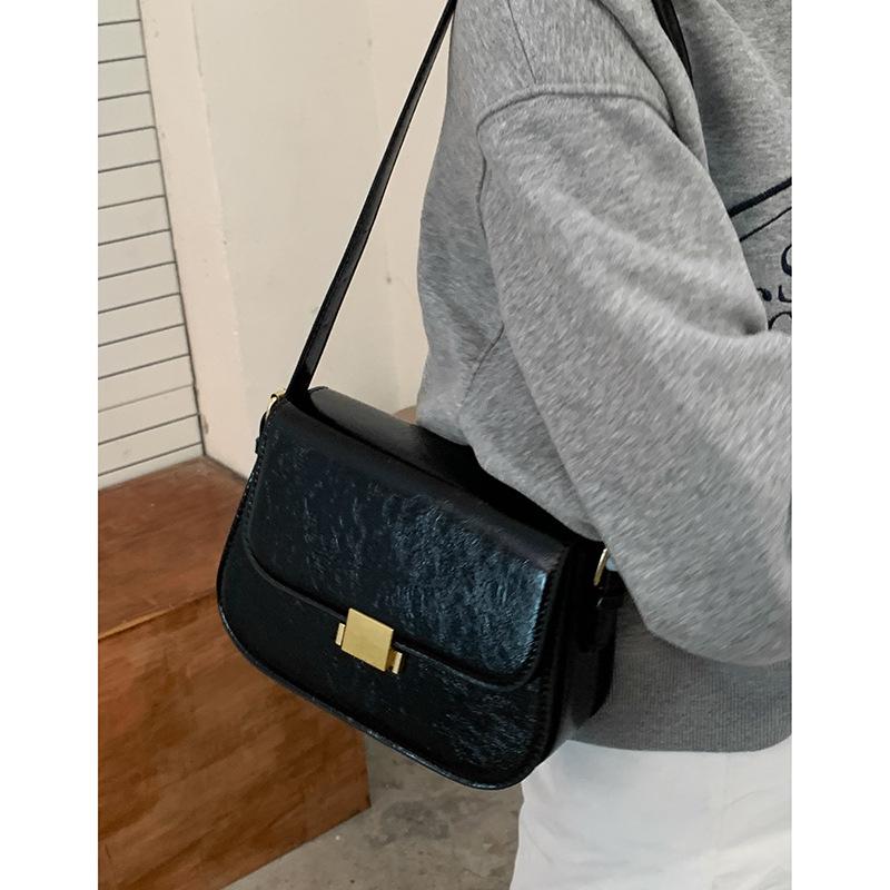 Retro texture women's small bag 2025 new simple solid color small square bag versatile shoulder messenger bag