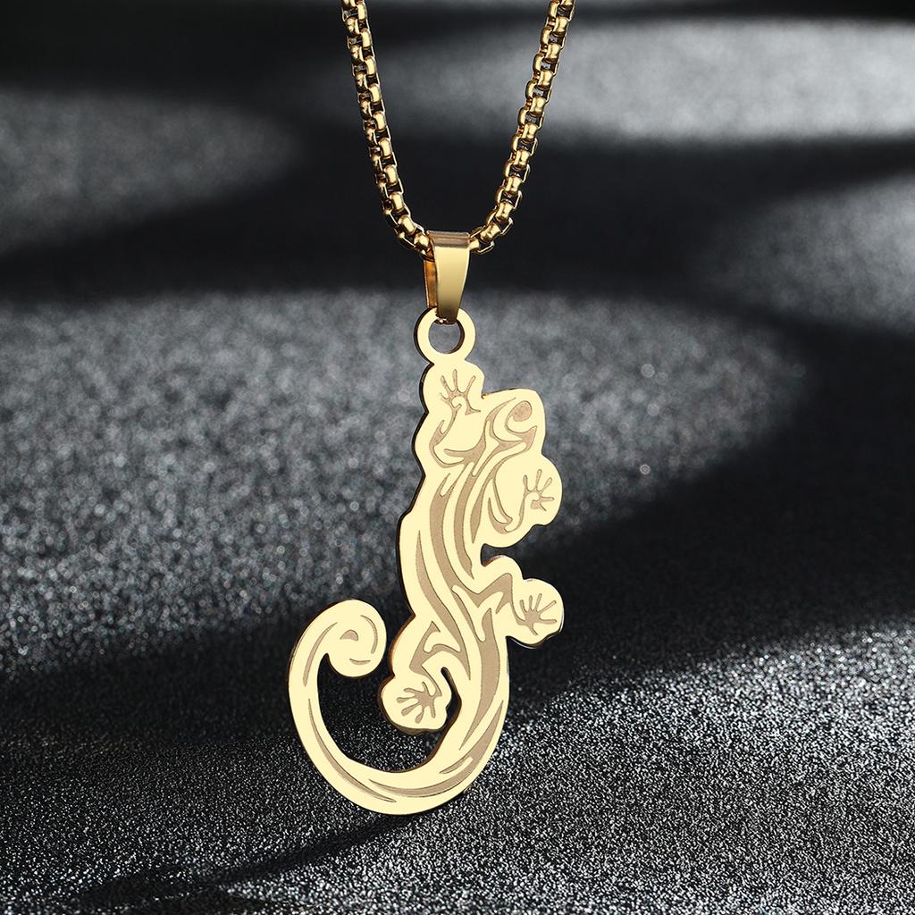 Kinitial Stainless Steel Animal Gecko Lizard Pendant Necklace for Women Chain Choker Necklaces Statement Jewelry Gift Colar