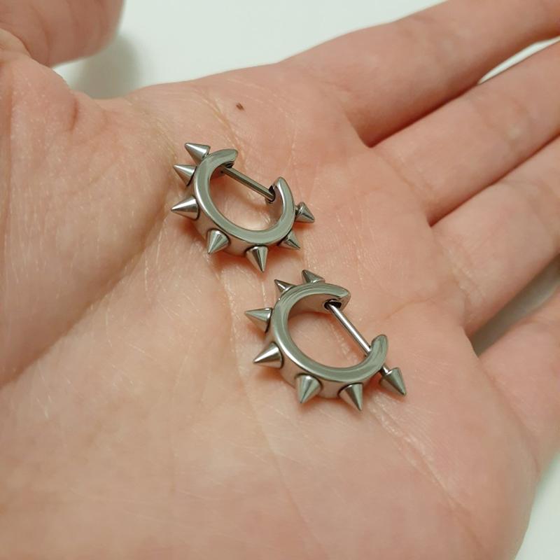 1pc Stainless Steel Taper Spike Rivet Ear Hoop Pierced Earring Men Women Punk Rock Cartilage Tragus Helix Piercing Earrings 16G