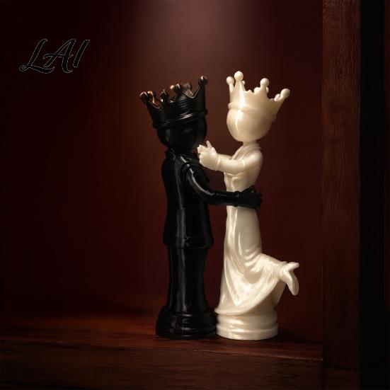 Modern Desk Ornaments for Home 1 Pair 3D Printed King and Queen Couple Figurines Chess Style Dancing Symbolic Companionship Statue Gifts Lovers