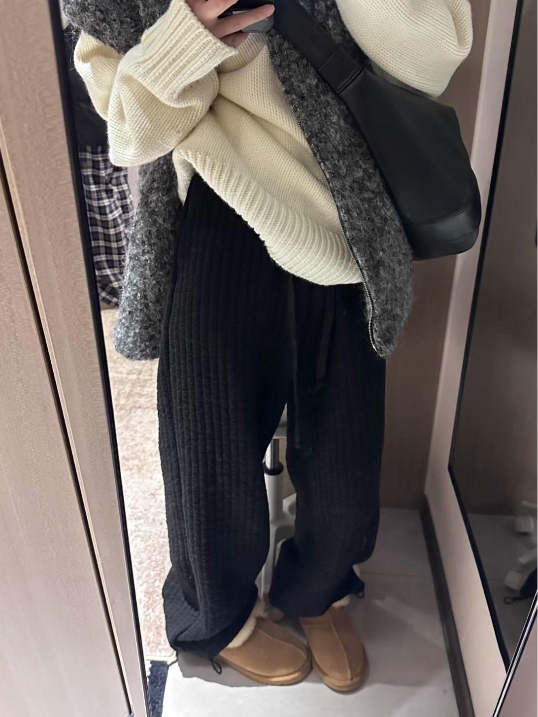 Women s High-Waisted White Quilted Pants - Relaxed Wide-Leg, Striped, Padded for Autumn/Winter 2025. L