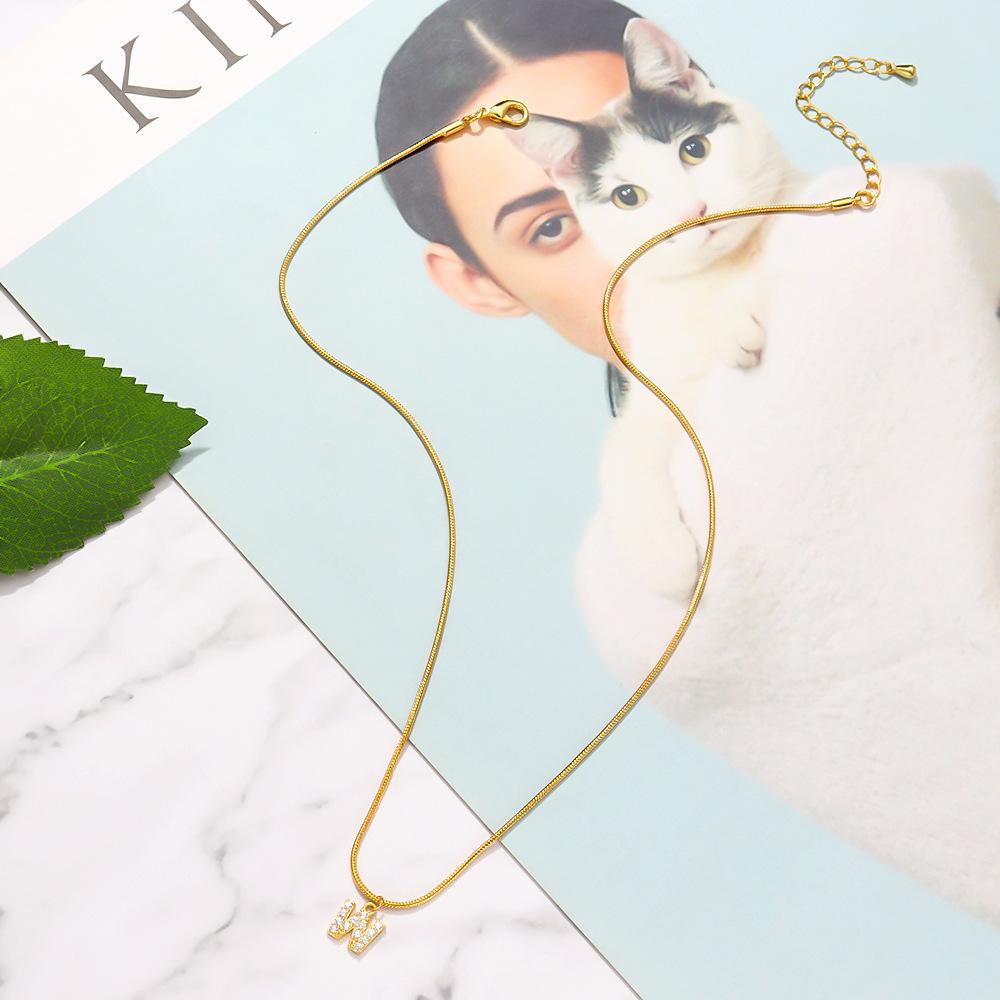 European and American hip hop round snake chain collarbone chain 26 English letter necklace creative personalized letter pendant necklace