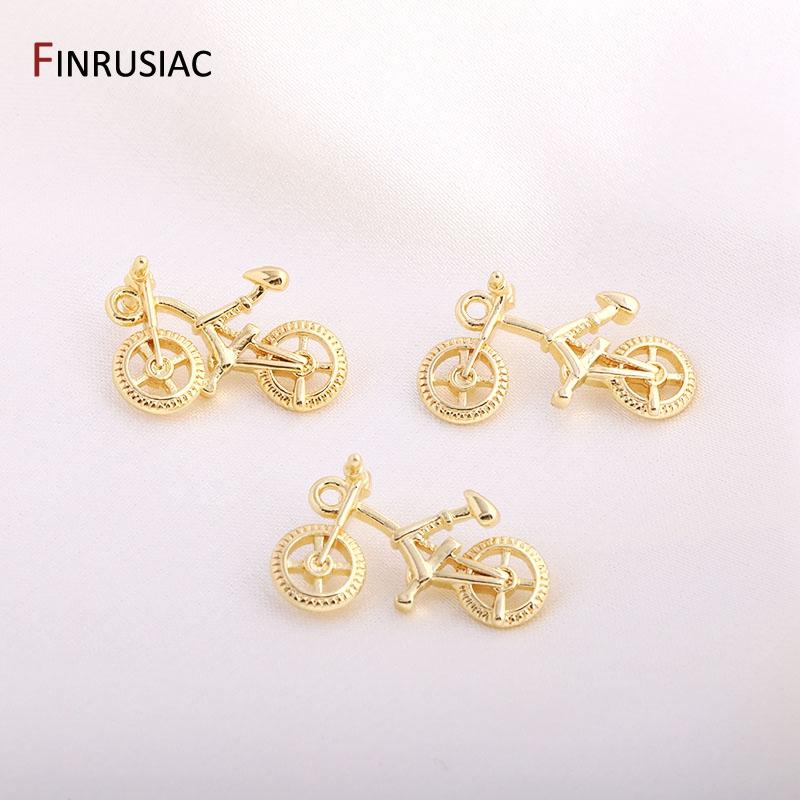 FINRUSIAC 21x10mm Cyklistické přívěsky Nádherné Pozlacené 14K Zlatem Přívěsky na kolo DIY Pro výrobu šperků