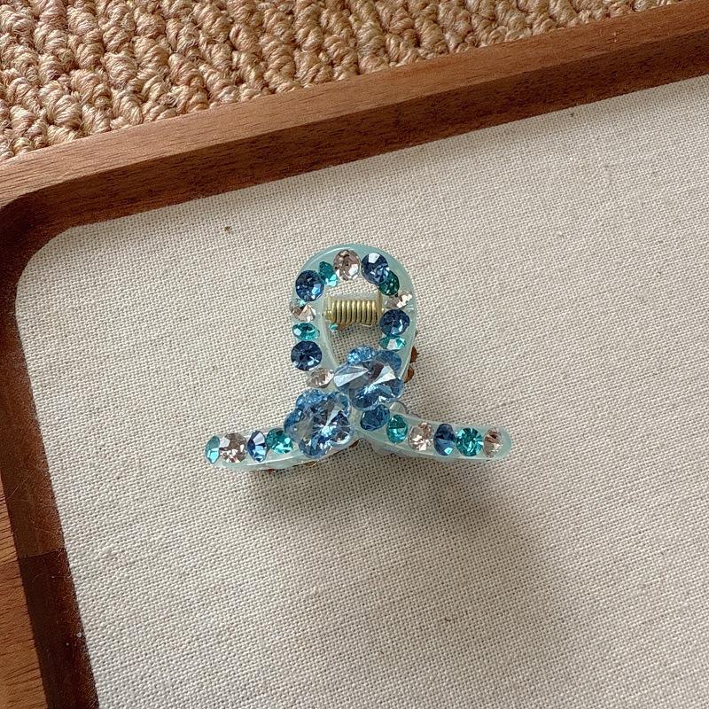 

Korean Luxury Mini Crystal Flower Hair Clip for Women, High-Quality and Exquisite Hairpin