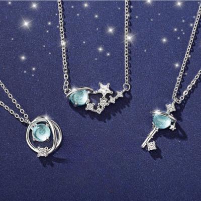 New Blue Glass Fantasy Planet Necklace for Women's Fresh and Versatile Universe Aurora Starry Sky Collar Chain