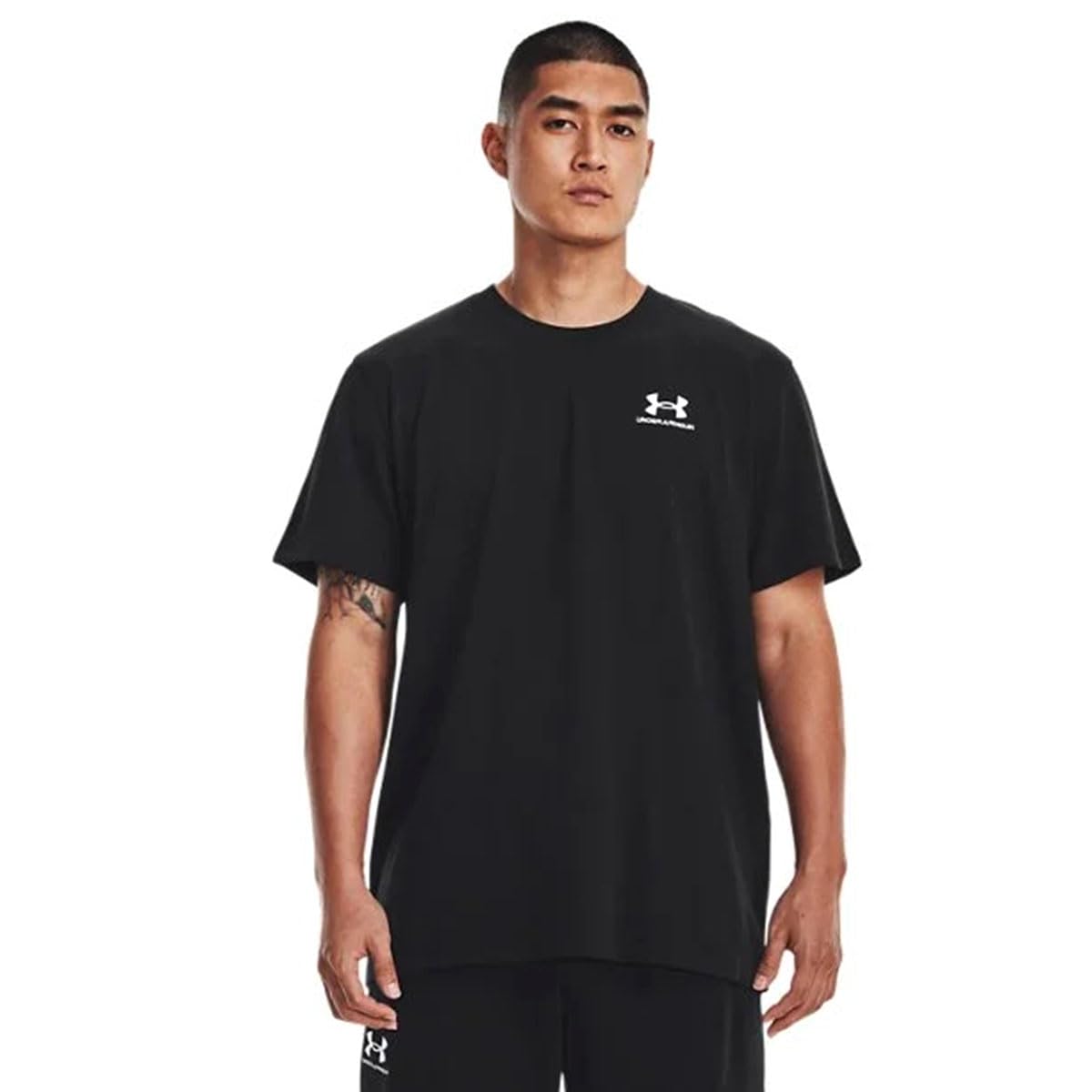 

Under Armour UA Logo Embroidered Heavyweight Training Size M T-Shirt, Men s, Black/White,