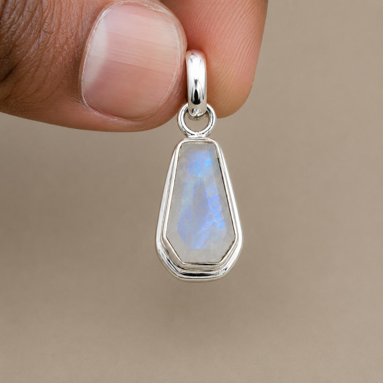 

Rainbow Moonstone Pendant in 925 Sterling Silver, Handmade Flashy Gemstone Charm, Minimalist Boho Necklace Jewelry серебряный