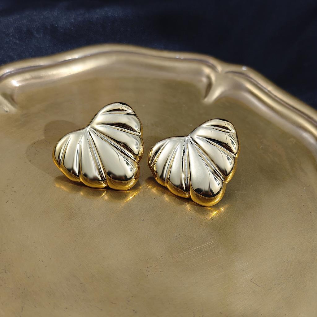Irregular Fold Design Love Fashion Temperament Stud Earrings Niche Trend Autumn New Light Luxury Stud Earrings