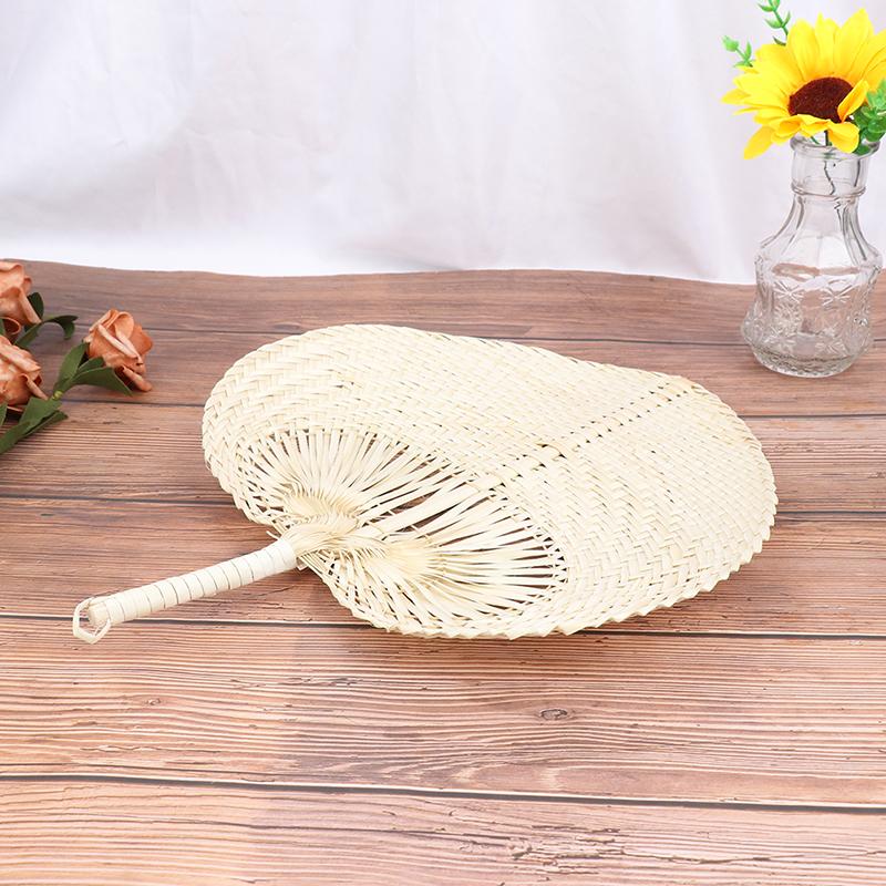 Leques Repelentes de Mosquitos Artesanais de Folha de Palma Tecida à Mão em Estilo Chinês em Forma de Coração