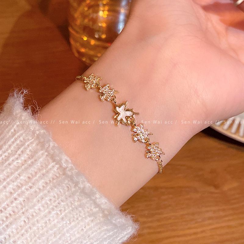 

Micro-inlaid zircon maple leaf bracelet women s fashion temperament accessories unique personality versatile jewelry