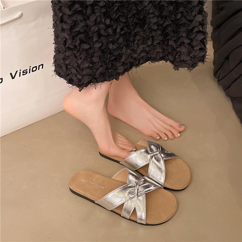 Popular Fairy Wind Cool Slippers Female Summer Wear 2025 New with Skirt Seaside Flat Beach One-word Slippers