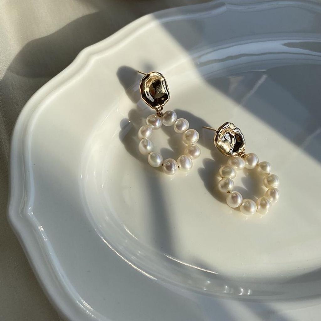 Niche Stud Earrings Baroque Spring Summer Retro Natural Freshwater Pearl Earrings Silver Needle Fashion Trend