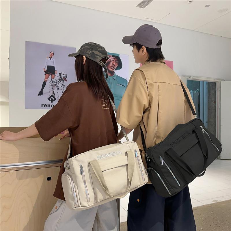 Large Capacity Portable Sports Fitness Bag Sports Shoulder Bag Lightweight Travel Luggage Bag