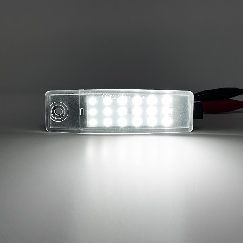 2Pcs White LED License Plate Light For Toyota Harrier Hiace Highlander Kluger Land Cruiser RAV4 Lexus RX300 Number Plate Lamp License Plate Lights 2
