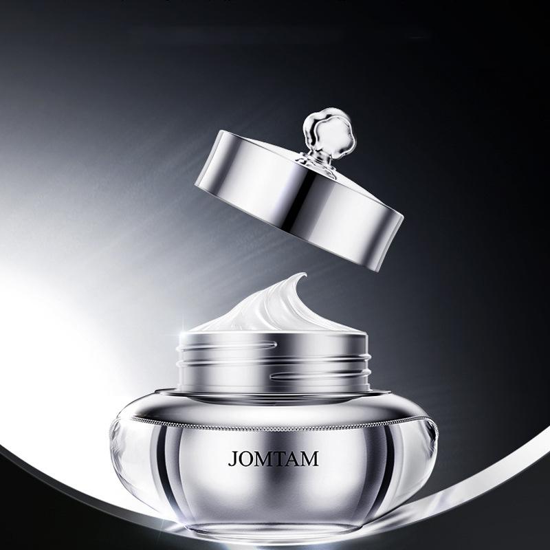 Hydrating and Nourishing Eye Cream for Radiant and Youthful Eyes