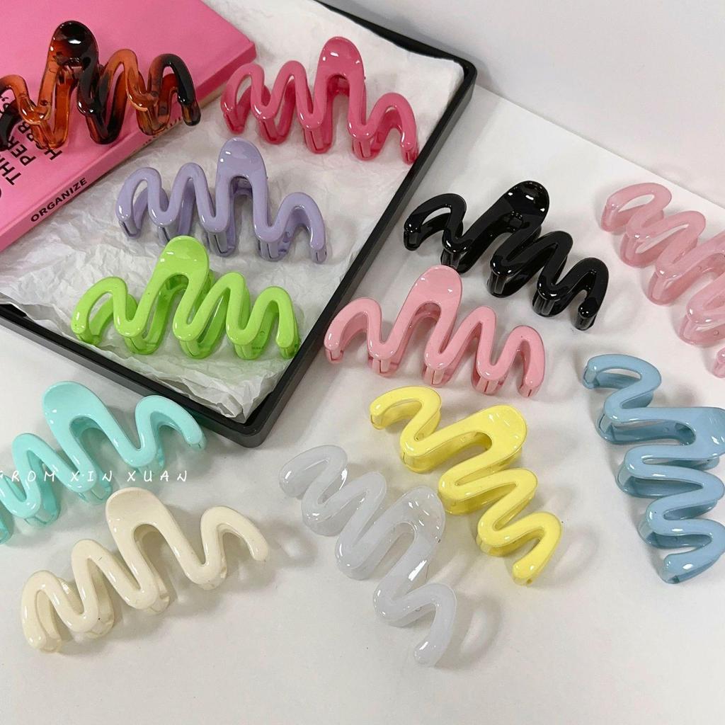 Large High-End Wave Claw Clip for Thick Hair - Women's Hair Accessory for Updos and Back-of-Head Styles