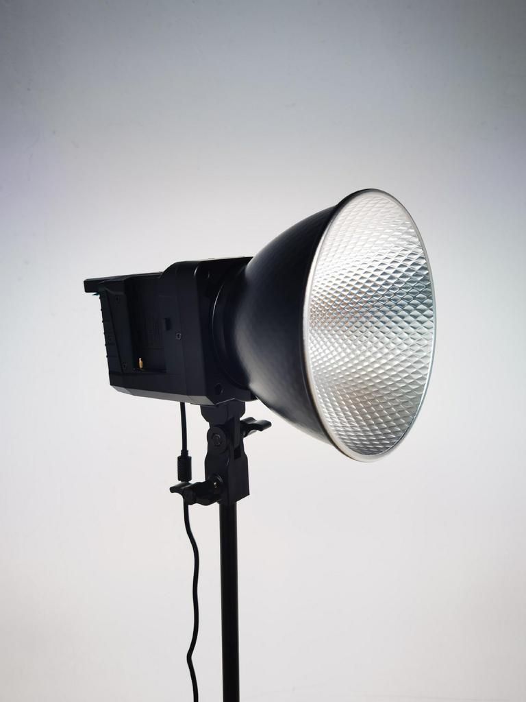 100W Bi-Color Temperature Fill Light for Mobile Streaming & Photography – P100Bi Soft COB Lighting