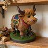 Highland Cow Figurine Resin Animal Ornament Hand-Painted Cute Small Cow Statue Table Centerpiece for Farmhouse Living Room Dining Table Decoration