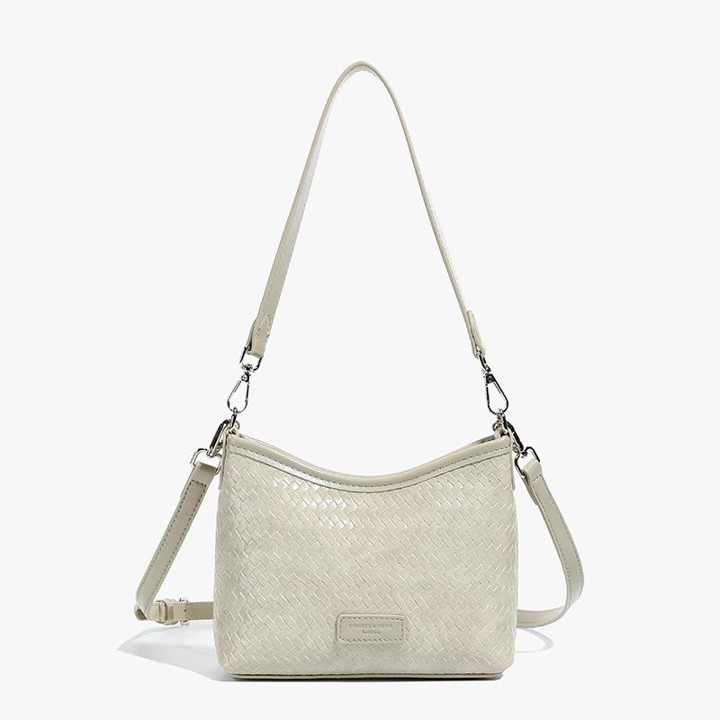 This year, the popular underarm small bag women's summer versatile 2025 new retro shoulder messenger bag popular bucket bag